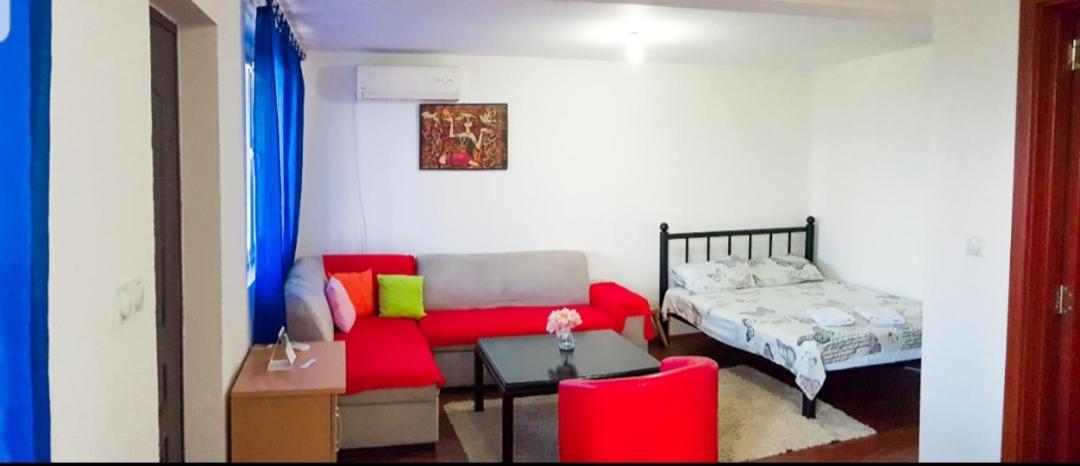 Apartment Dina Скопие Екстериор снимка